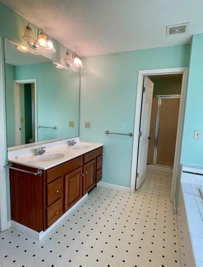 Single family house-20